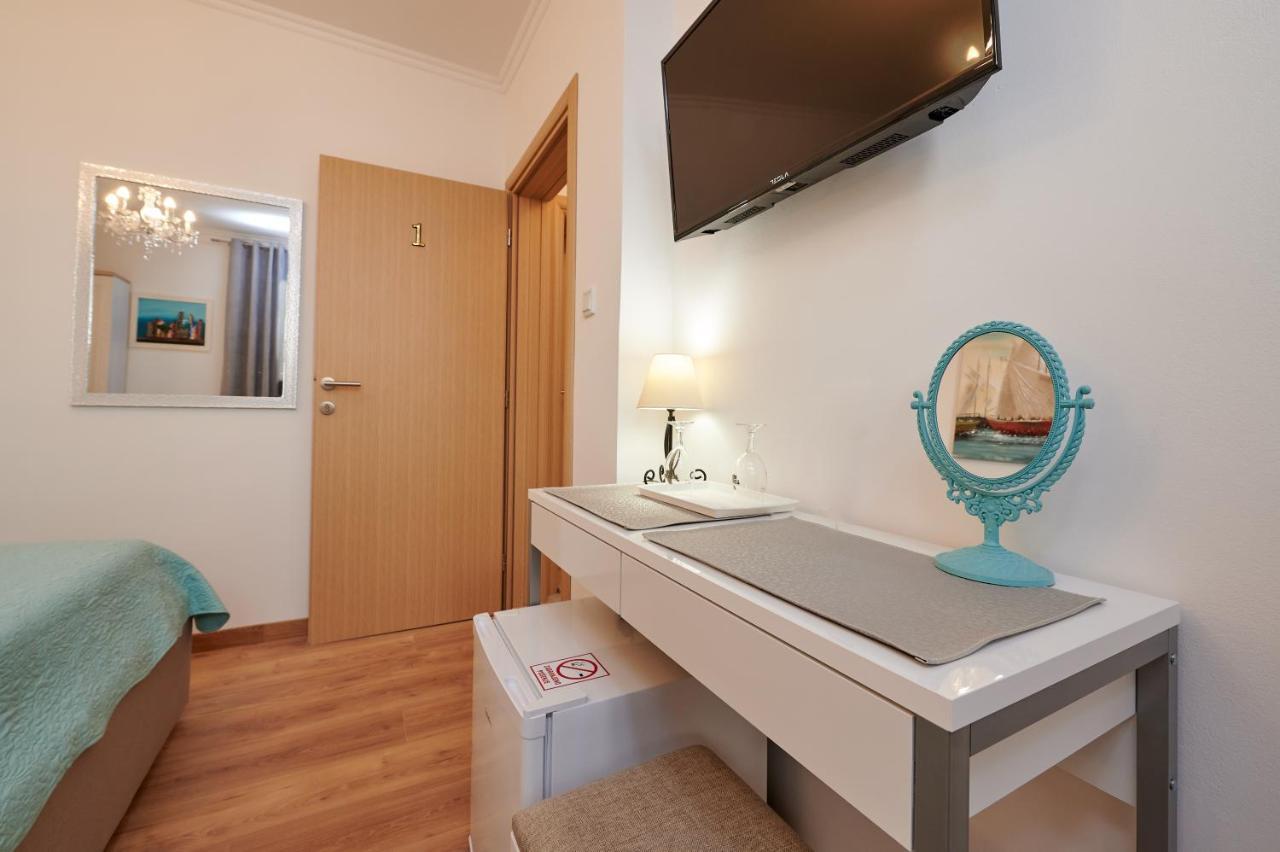 Rooms Antonio Trogir Exterior photo