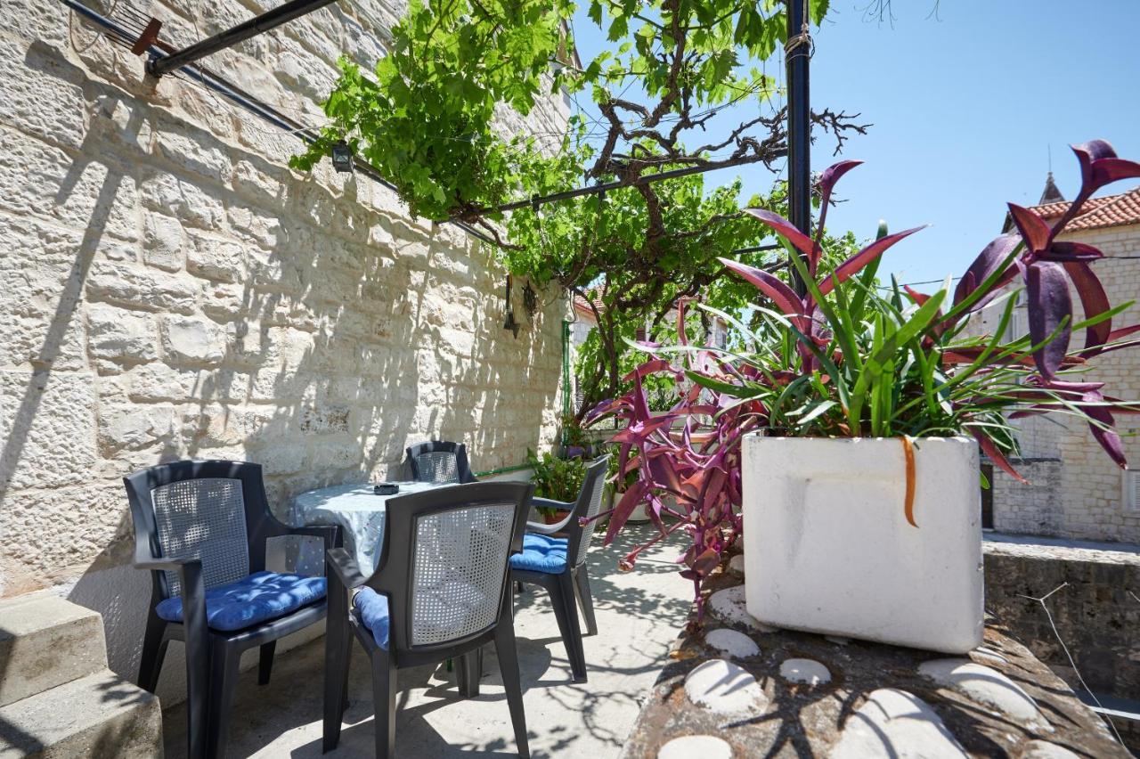 Rooms Antonio Trogir Exterior photo