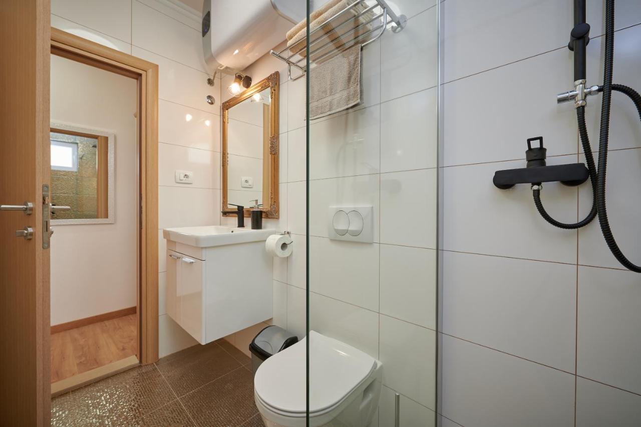 Rooms Antonio Trogir Exterior photo